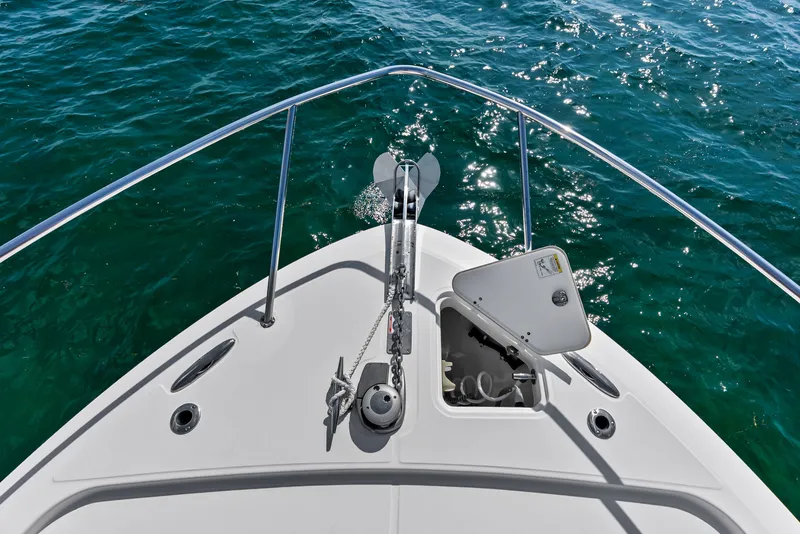 Slide: The Image of Boston Whaler 405 Conquest 2023 - 40