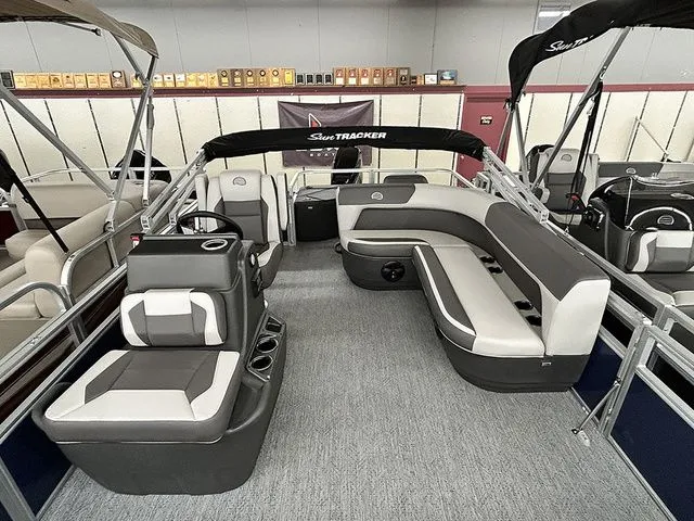 Slide: The Image of Interior of 2026 Sun Tracker Bass Buggy 18 DLX pontoon boat. - 6