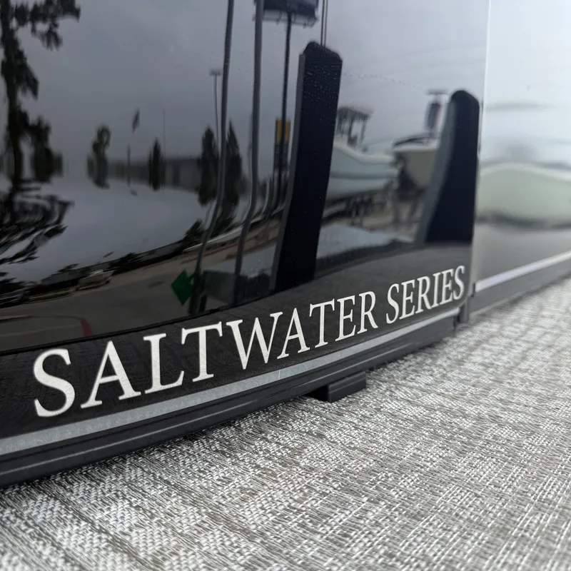 Slide: The Image of 2026 Avalon QLS25T Excalibur Saltwater Series boat detail. - 39