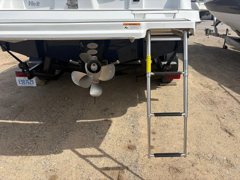 Slide: The Image of Four Winns HD3 2023 - 4