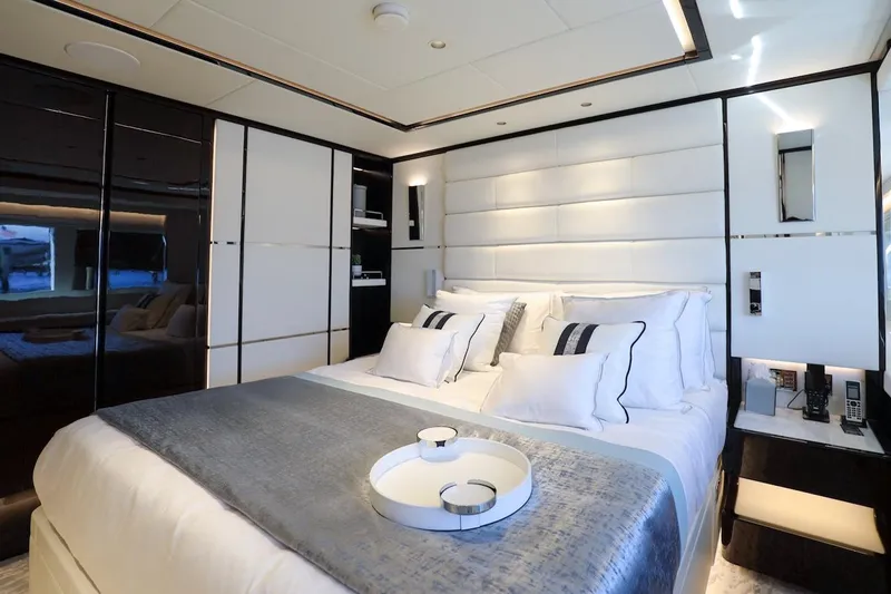 Slide: The Image of Majesty 120 2025 - 62