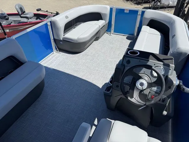 Slide: The Image of Sun Tracker Party Barge 16 DLX 2026 - 11
