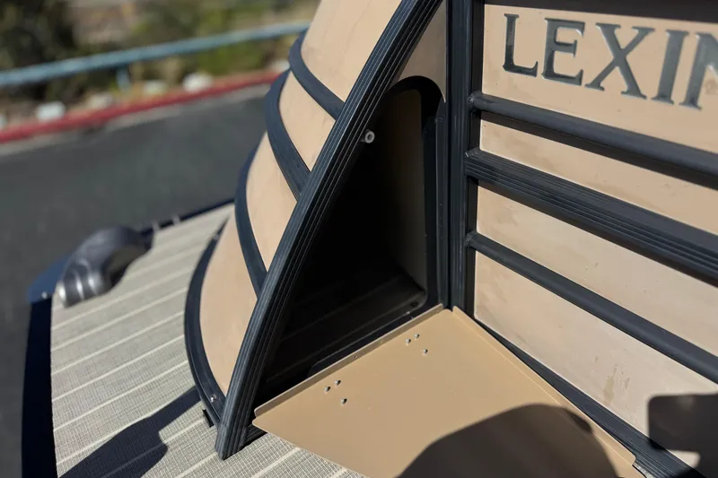 Slide: The Image of 2023 Lexington 623 ST Xtreme boat detail with sleek design and modern features. - 10