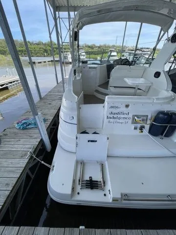 Slide: The Image of 2006 Cruisers Yachts 280CXI Express Cruiser docked at marina. - 40