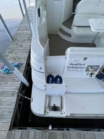 Slide: The Image of 2006 Cruisers Yachts 280CXI Express Cruiser at dock. - 42