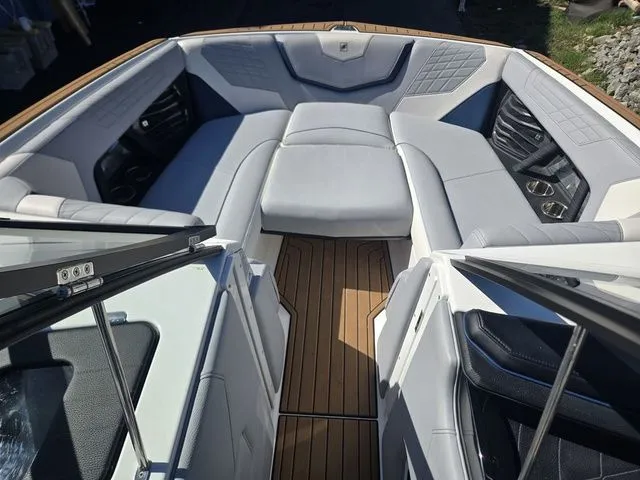 Slide: The Image of Interior of a 2021 Nautique Super Air Nautique G23 boat. - 16