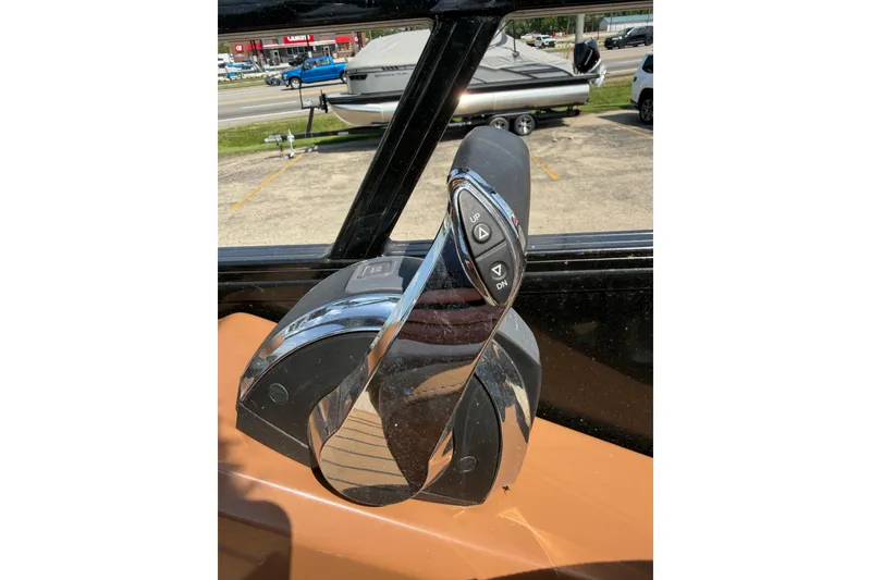 Slide: The Image of Throttle control of 2020 Regency 250 LE3 Sport boat, featuring sleek design and functionality. - 6