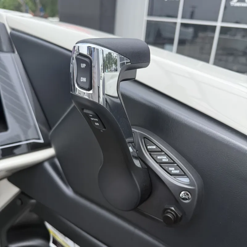 Slide: The Image of Close-up of Avalon QLS25T Excalibur 2026 control lever. - 21