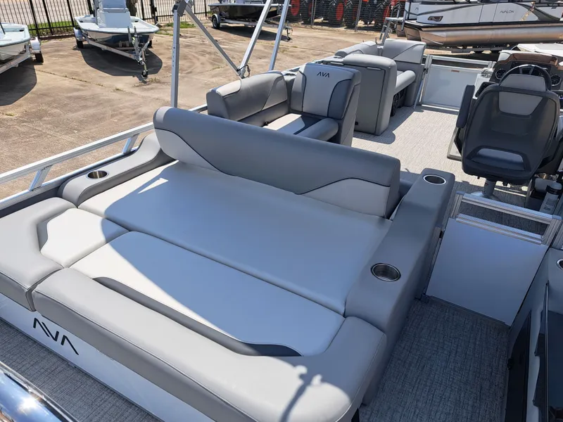 Slide: The Image of Luxurious Avalon VNT VRB21 pontoon boat, 2026 model, featuring comfortable seating. - 12