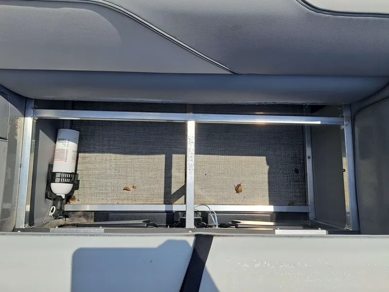 Slide: The Image of Interior of Avalon VNT VRB21 2026 with fire extinguisher. - 17