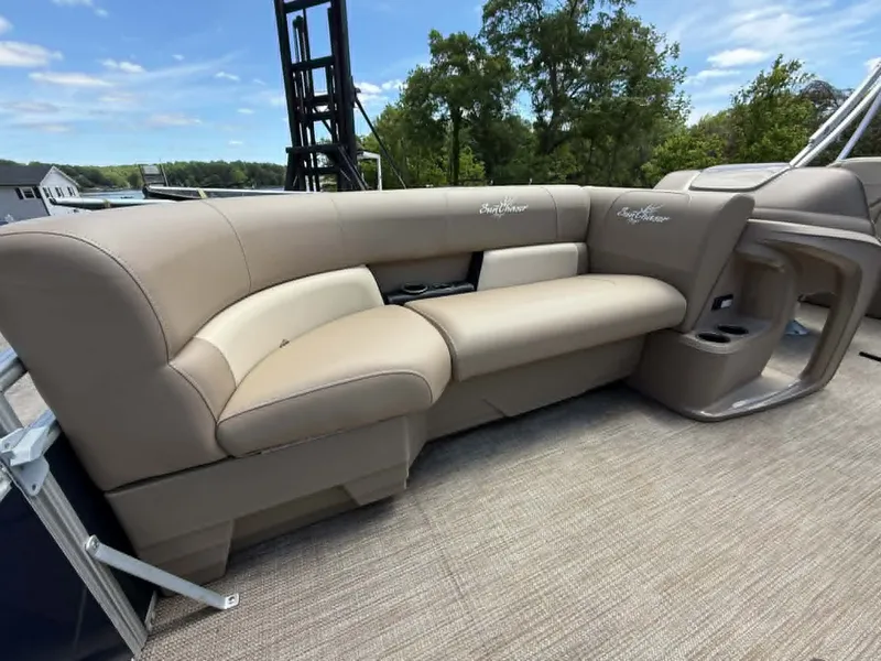 Slide: The Image of Luxurious seating on SunChaser Vista 22 LR pontoon boat, 2023 model. - 16