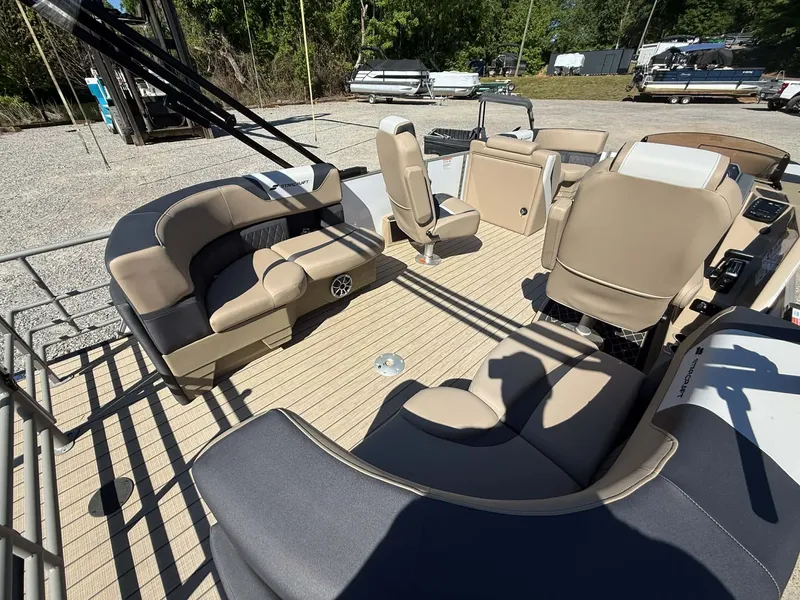 Slide: The Image of Interior of 2026 Starcraft SLS-1 R with luxurious seating. - 12