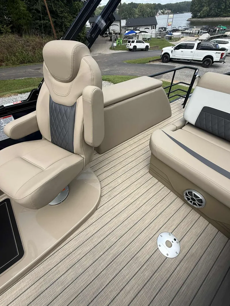 Slide: The Image of Luxurious interior of the 2025 Starcraft SLS 3 Q DH boat. - 6
