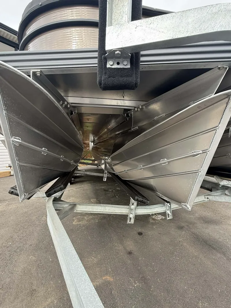 Slide: The Image of Underside of a 2026 Manitou 23 Encore SLVPII pontoon boat. - 22