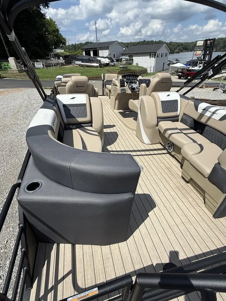 Slide: The Image of Interior of a 2025 Starcraft SLS-3 boat with luxurious seating. - 17