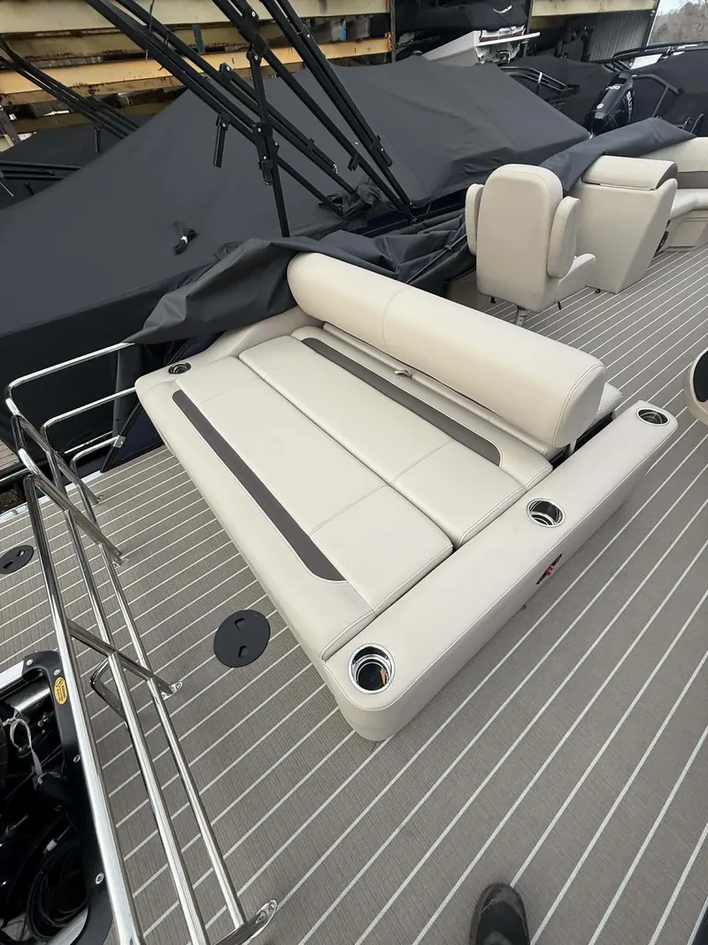 Slide: The Image of Interior of Bentley Pontoons 223 Swingback 2026 with luxurious seating. - 10