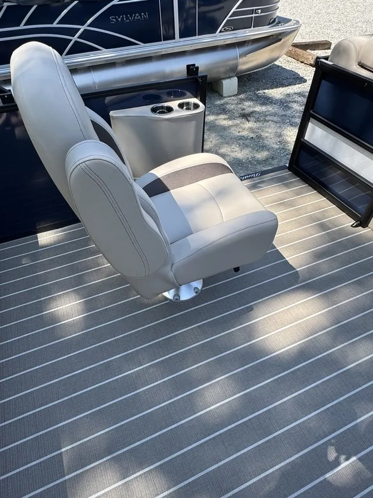 Slide: The Image of Interior of Bentley Pontoons 223 Swingback 2026 with gray seat. - 14