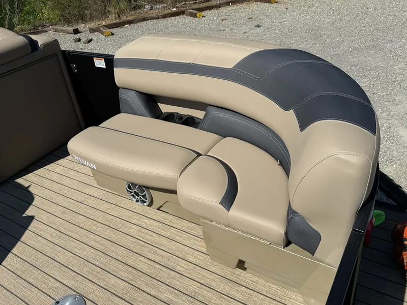Slide: The Image of Sylvan L-3 Party Fish 2025 boat seat in beige and gray. - 41