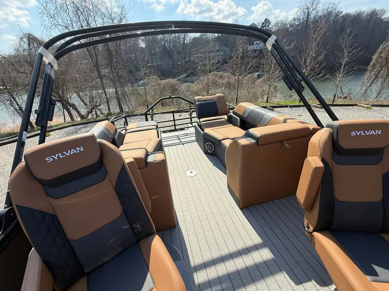 Slide: The Image of Interior of the 2026 Sylvan L-3 LZ DH pontoon boat. - 20