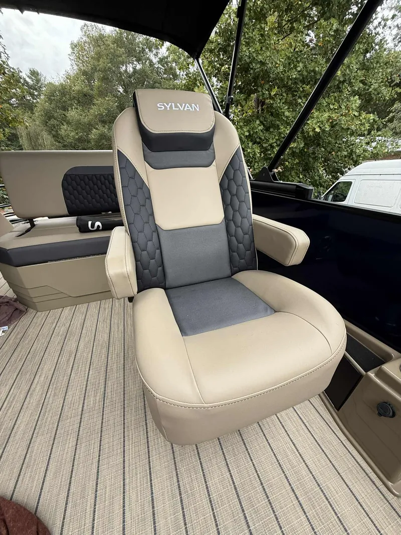 Slide: The Image of Luxurious seat in Sylvan L-3 DLZ boat, model 2026. - 10