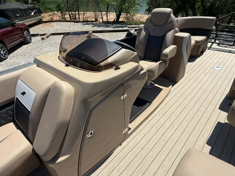 Slide: The Image of Starcraft SLS-3 2025 pontoon boat with luxurious seating and helm console. - 20
