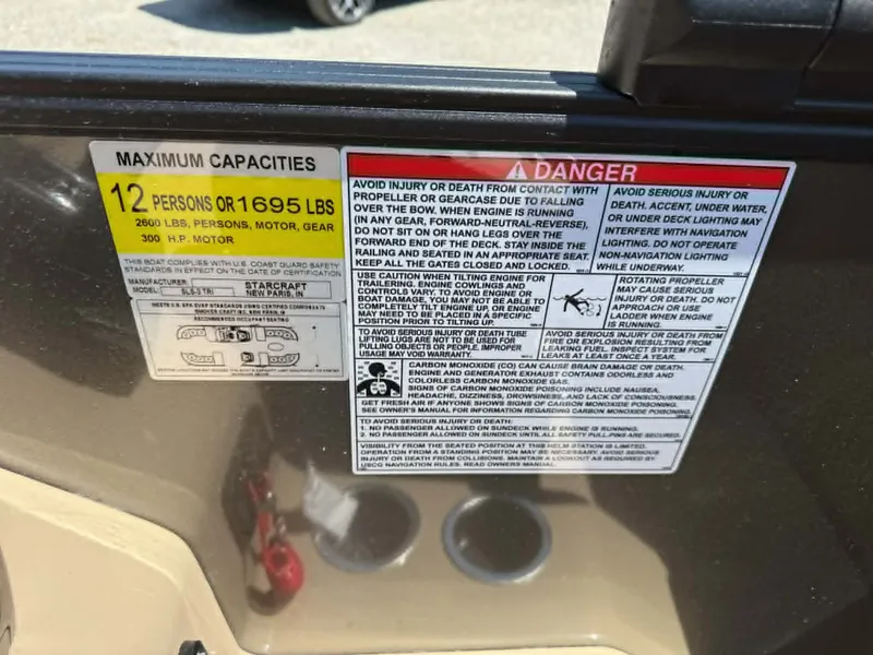 Slide: The Image of Starcraft SLS-3 2025 boat capacity: 12 persons or 1695 lbs, 300 HP motor. - 3