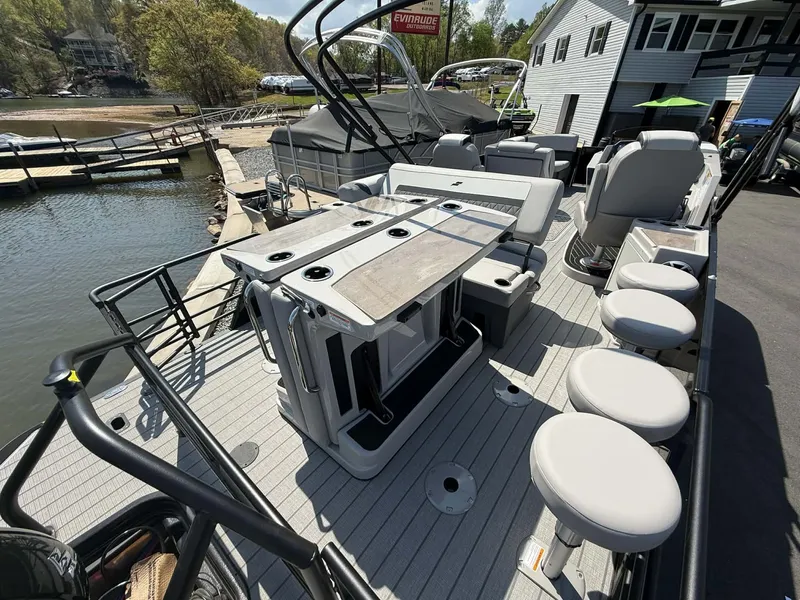 Slide: The Image of 2026 Starcraft SLS-3 DL DH Bar on a sunny dock. - 8