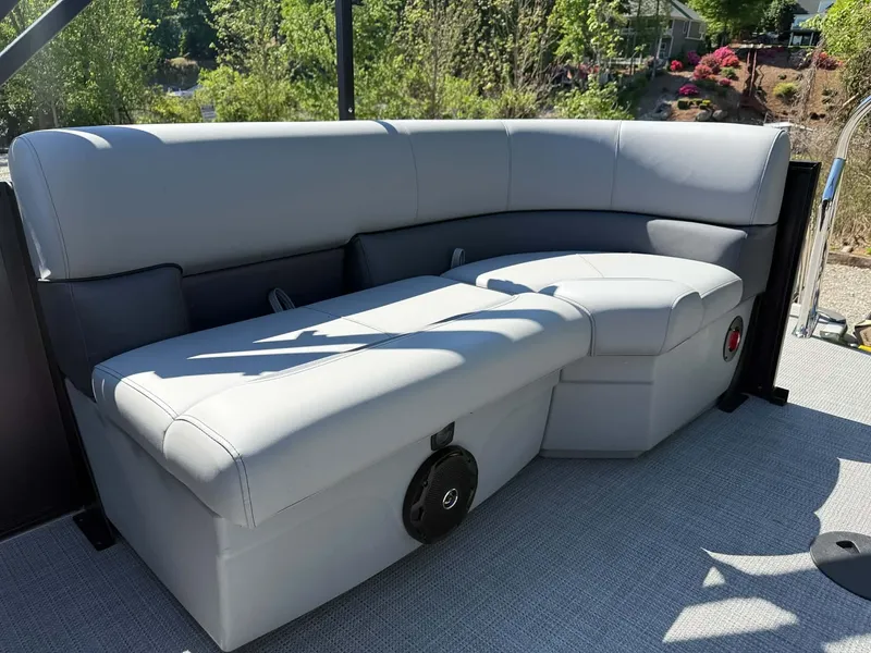 Slide: The Image of Luxurious seating on Bentley Pontoons 223 Bolt 2026. - 34