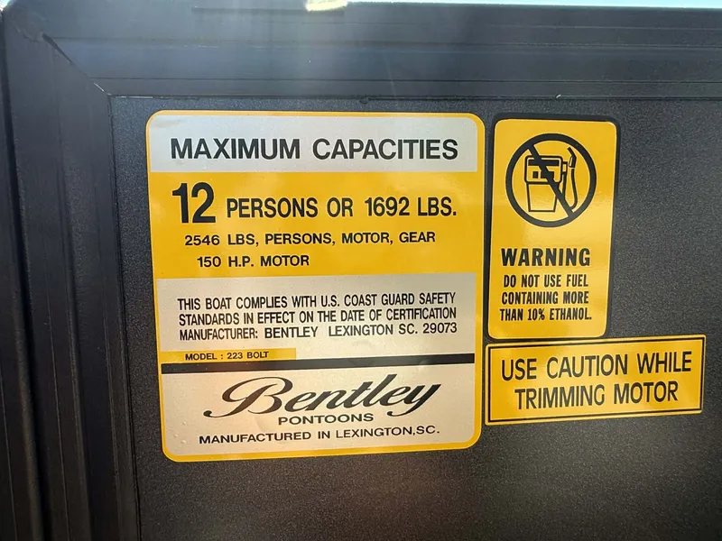 Slide: The Image of Capacity and warning label for Bentley Pontoons 223 Bolt 2026. - 9