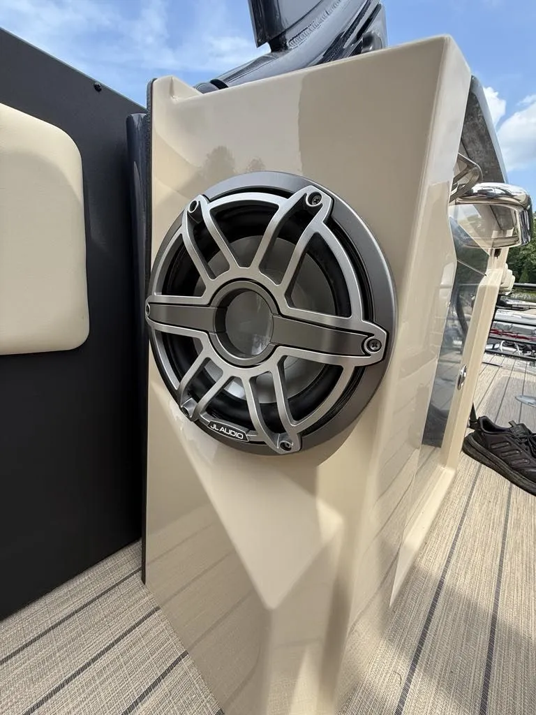 Slide: The Image of Sylvan G3 DLZ Bar 2025 speaker on boat deck. - 12