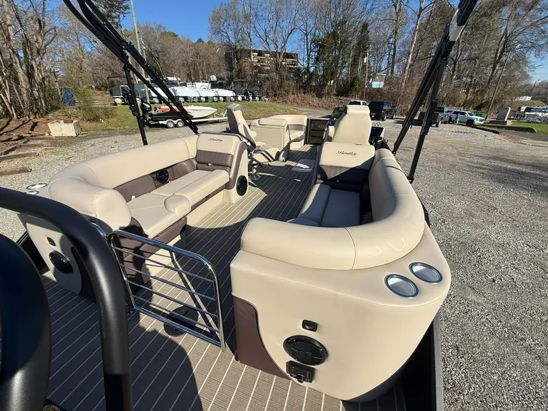 Slide: The Image of Interior of 2026 Bentley Pontoons Elite 223 Admiral with luxurious seating. - 16