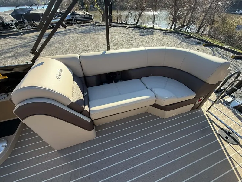 Slide: The Image of 2026 Bentley Pontoons Elite 223 Admiral seating area on boat. - 22