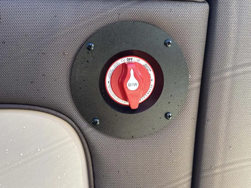 Slide: The Image of Battery switch in Bentley Pontoons Elite 223 Admiral 2026. - 7