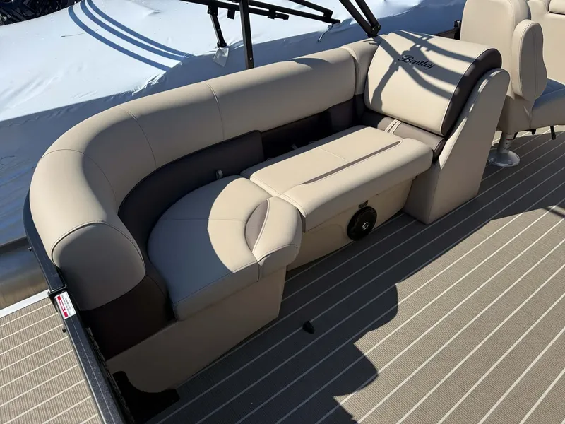 Slide: The Image of Luxurious seating in the 2026 Bentley Pontoons Legacy 223 Navigator. - 18