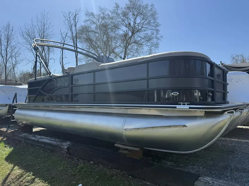 Slide: The Image of 2026 Bentley Pontoons Legacy 223 Navigator on a trailer. - 19