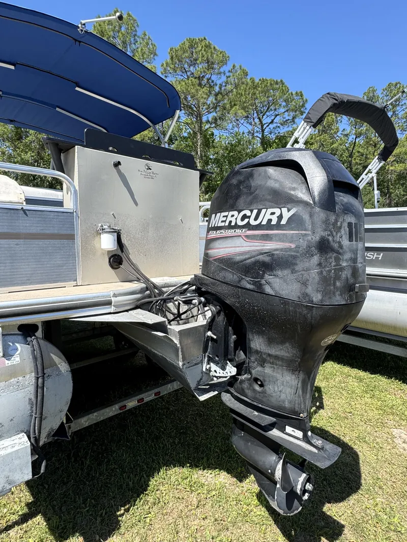 Slide: The Image of 2013 Lowe X214 Fish boat with Mercury outboard motor. - 6