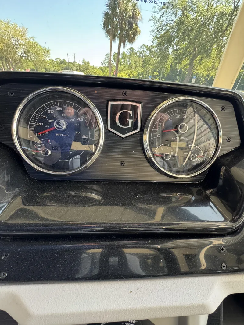 Slide: The Image of Dashboard of a Sweetwater SW2086CSE boat, year 2026. - 23