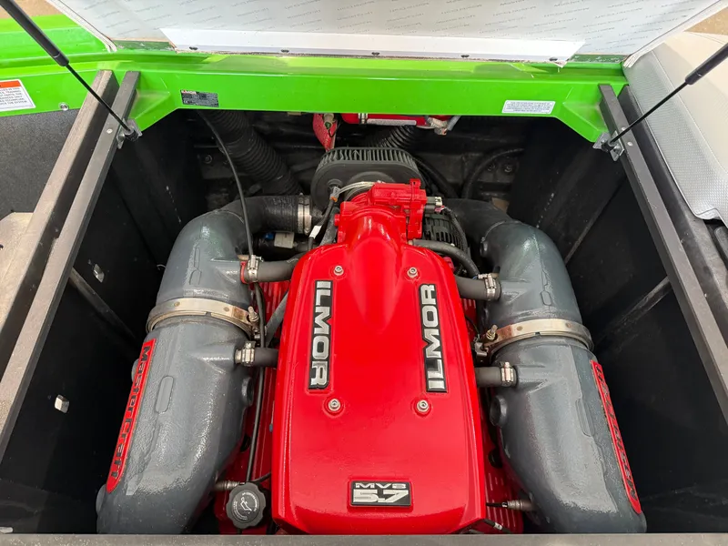 Slide: The Image of 2015 MasterCraft X10 engine bay featuring Ilmor MV8 5.7 engine. - 20