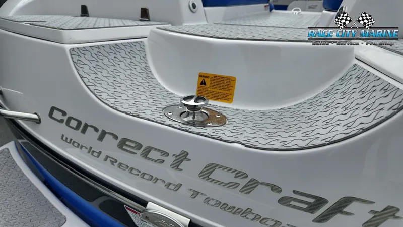 Slide: The Image of 2007 Correct Craft 236TE boat with non-slip deck. - 11