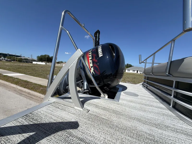 Slide: The Image of Bennington LSB23 2022 - 15