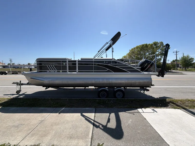 Slide: The Image of Bennington LSB23 2022 - 4