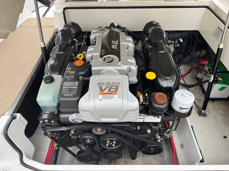 Slide: The Image of 2014 Cobalt A25 boat engine, Big Block V8, interior view. - 12