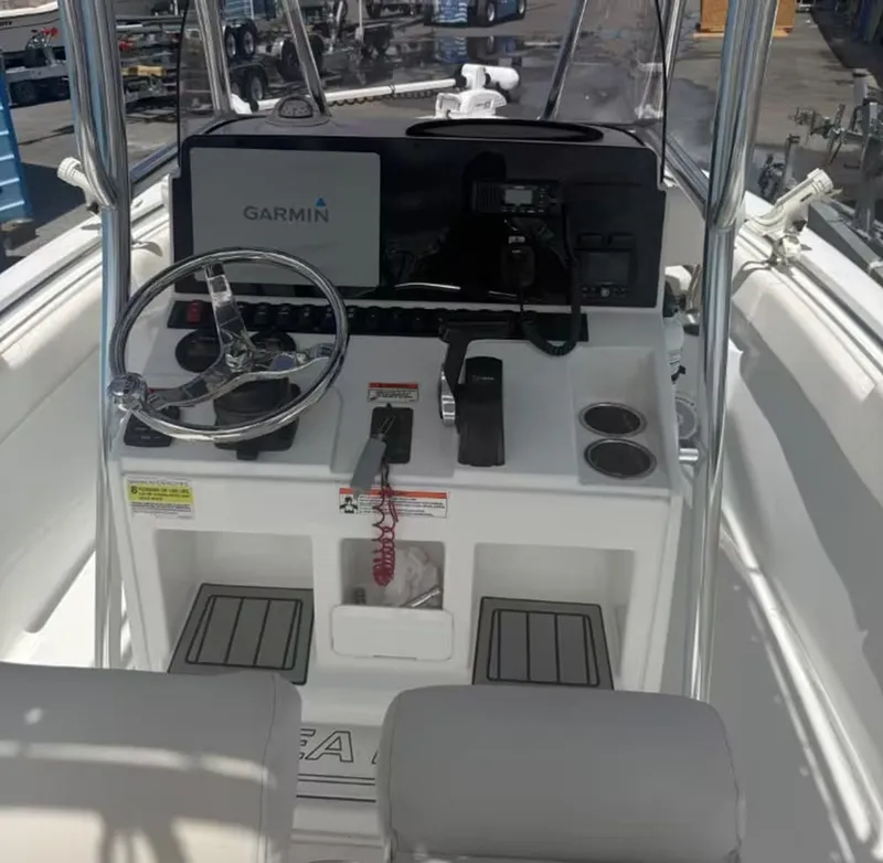 Slide: The Image of Sea Hunt Ultra 234 2021 - 10