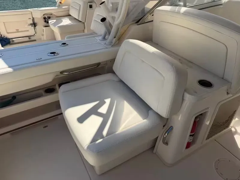 Slide: The Image of Interior of a 2018 Grady-White Freedom 307 boat. - 9