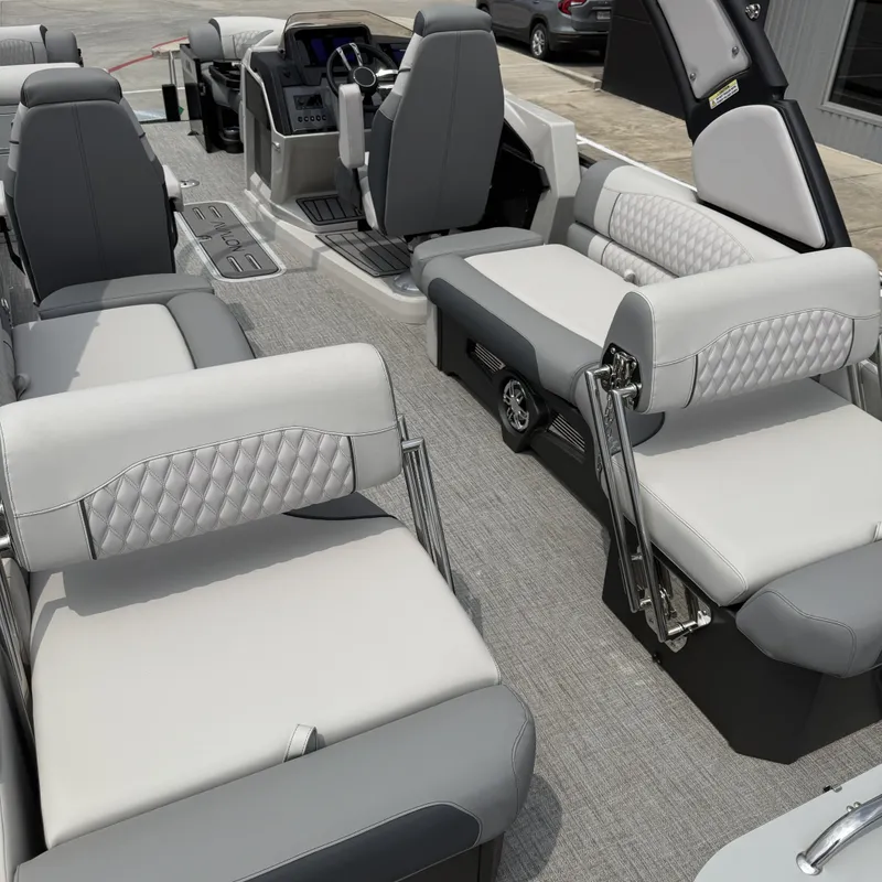 Slide: The Image of Interior of 2026 Avalon QLS25T Excalibur with luxurious seating. - 11
