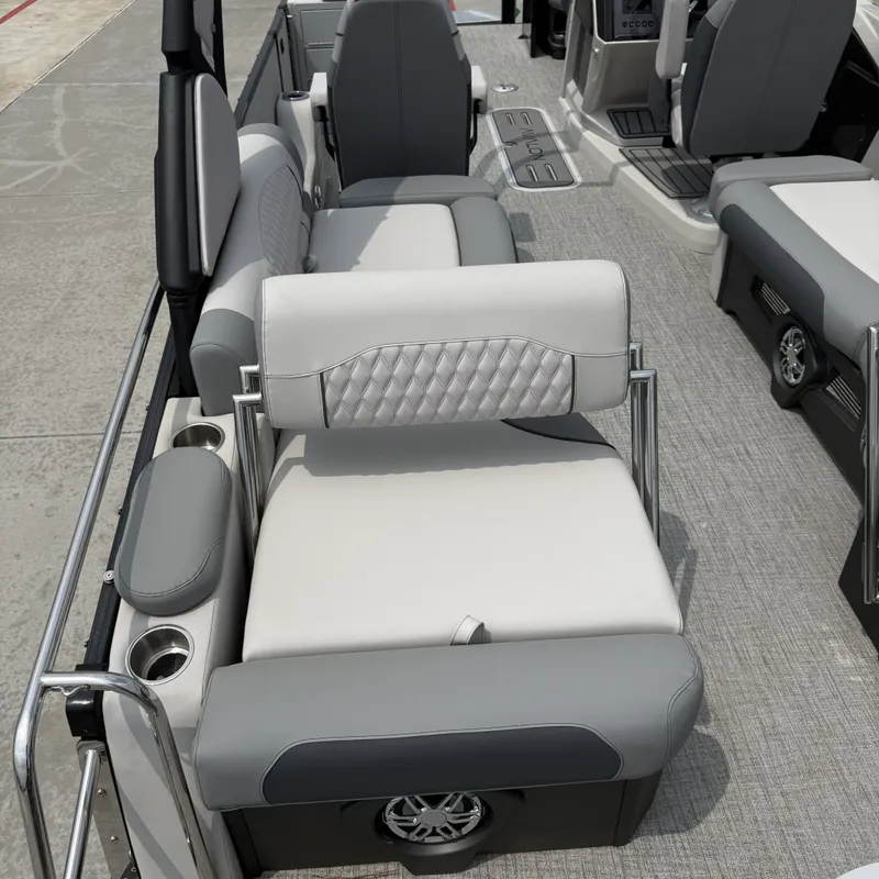 Slide: The Image of Interior of 2026 Avalon QLS25T Excalibur with luxurious seating. - 12