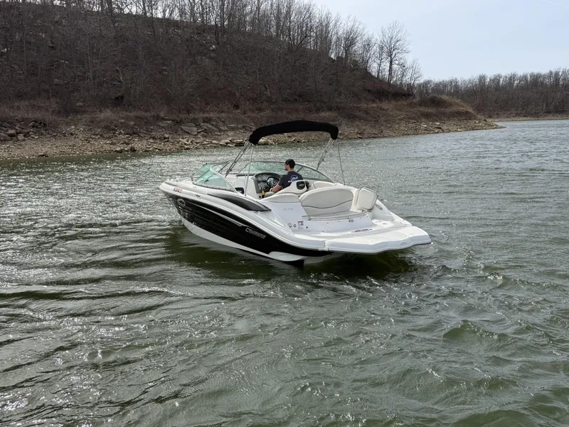 Slide: The Image of Cruisers Yachts 258 Bowrider 2013 - 14