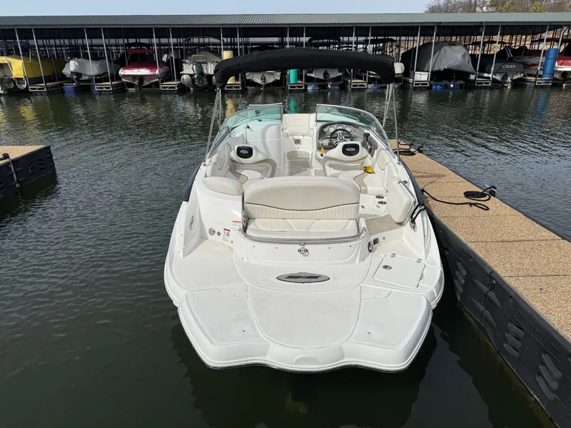 Slide: The Image of Cruisers Yachts 258 Bowrider 2013 - 37