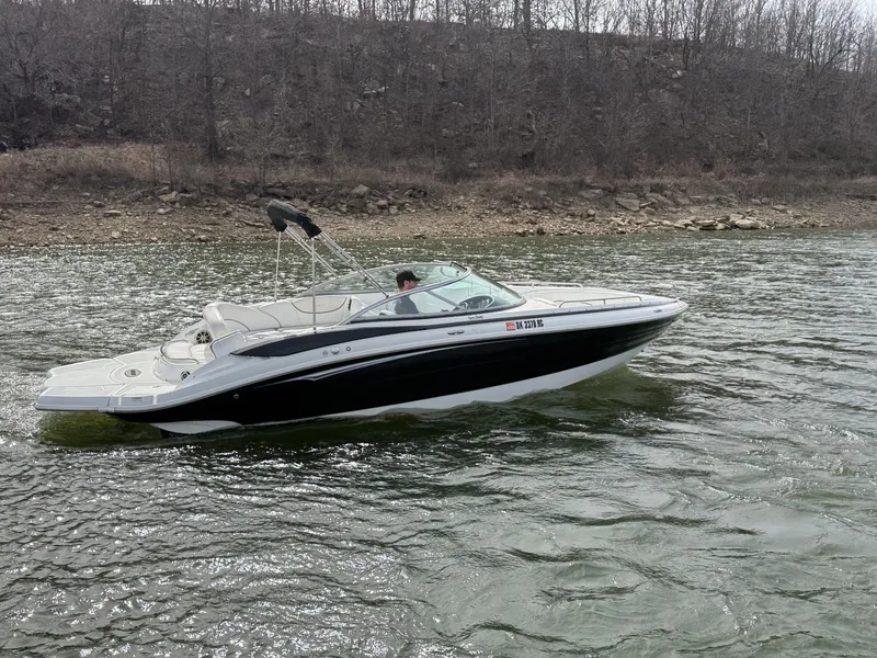 Slide: The Image of Cruisers Yachts 258 Bowrider 2013 - 5