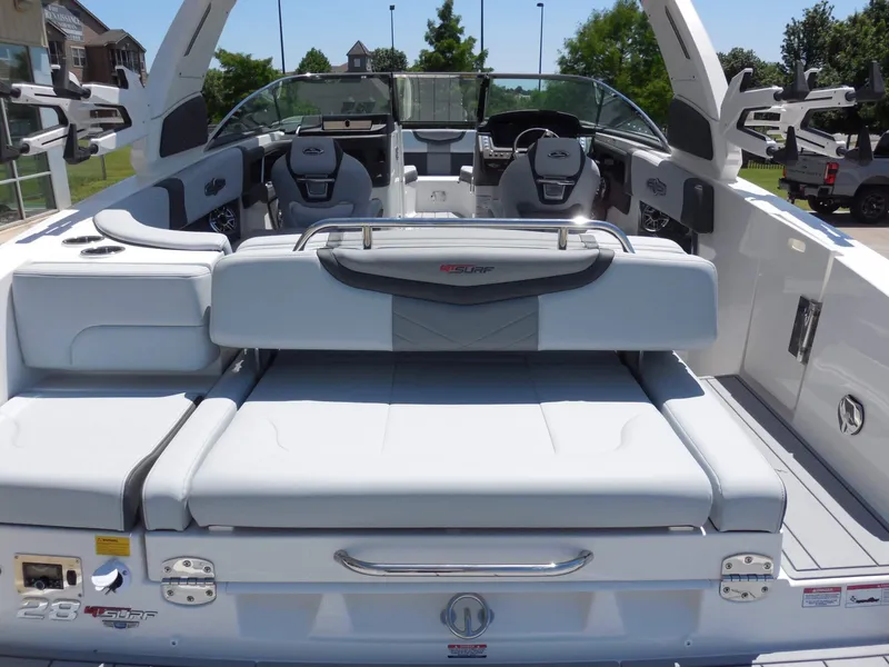 Slide: The Image of Chaparral GTS 28 2026 - 13